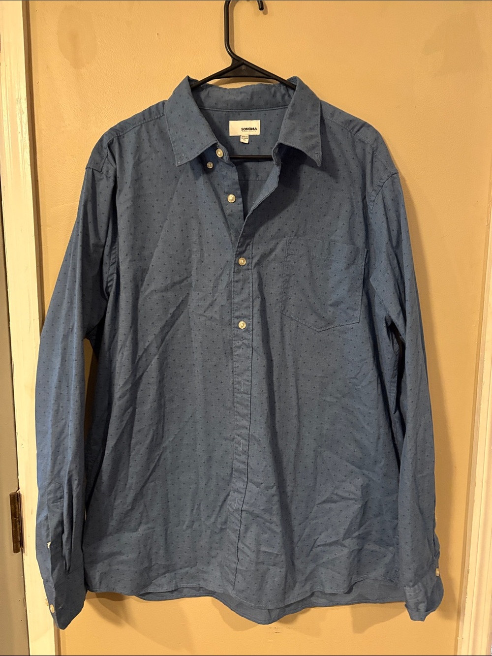 Club Room Mid-Blue Button-Down Shirt with Micro Dot Pattern
